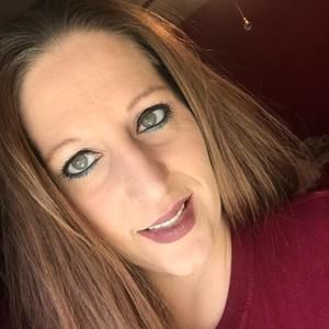 Meet your Posher, Amanda l.